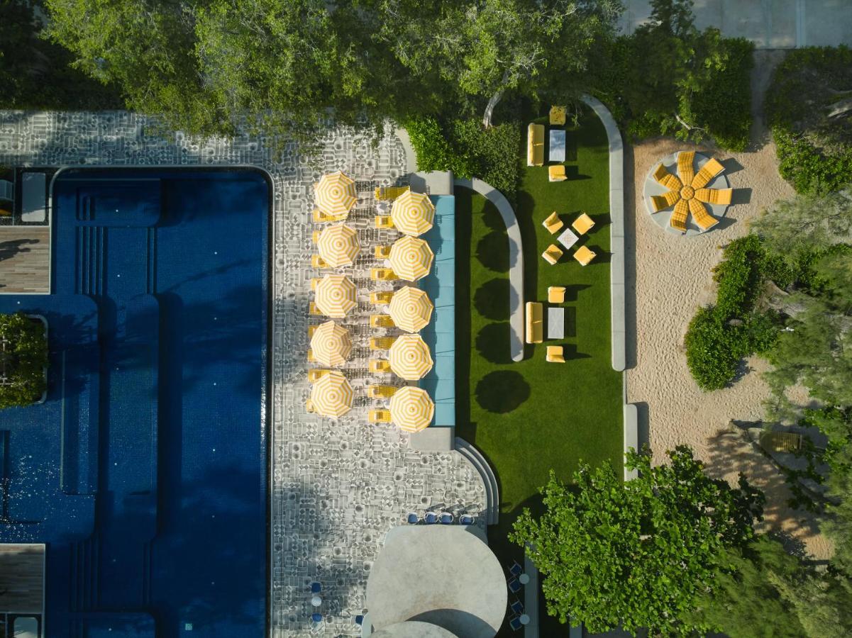 Готель The Standard, Хуахін Екстер'єр фото Aerial view of the pool